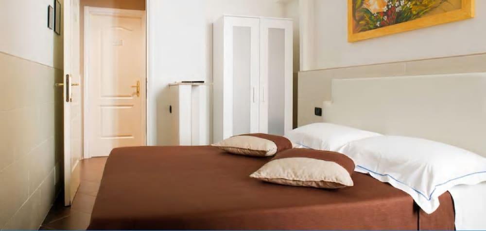 Hotel Indipendenza Róma Kültér fotó
