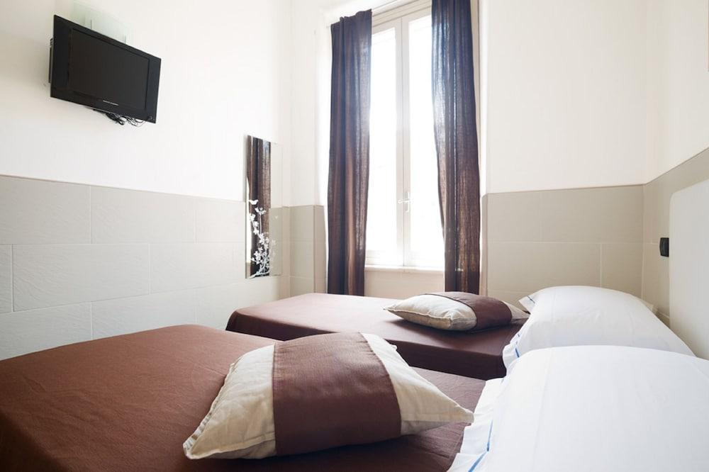 Hotel Indipendenza Róma Kültér fotó