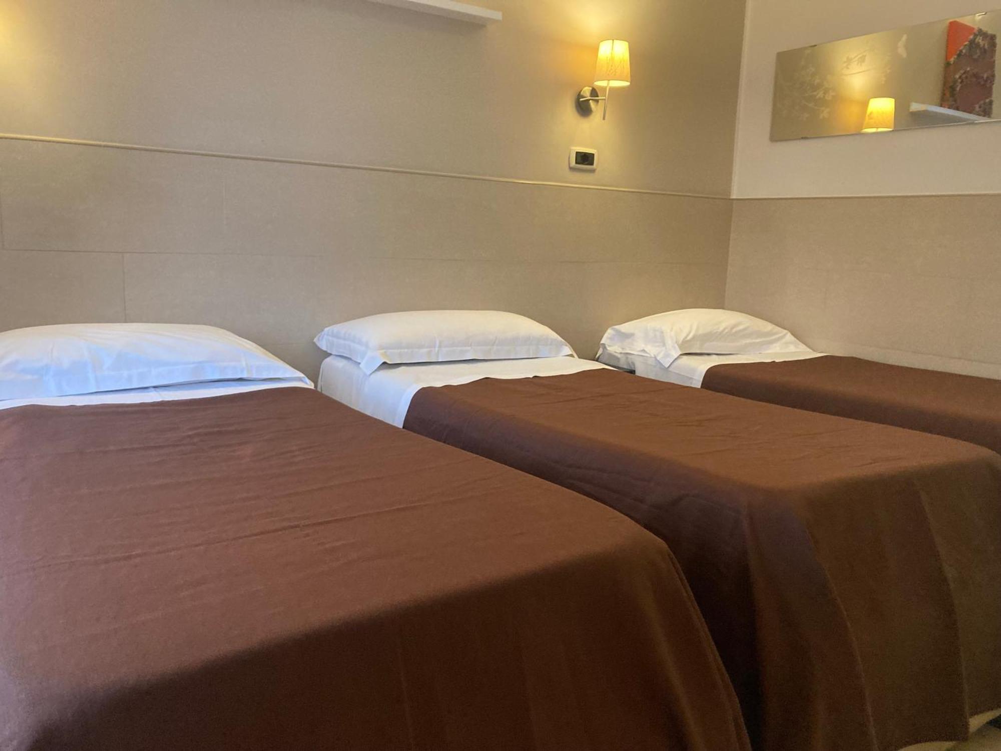 Hotel Indipendenza Róma Kültér fotó