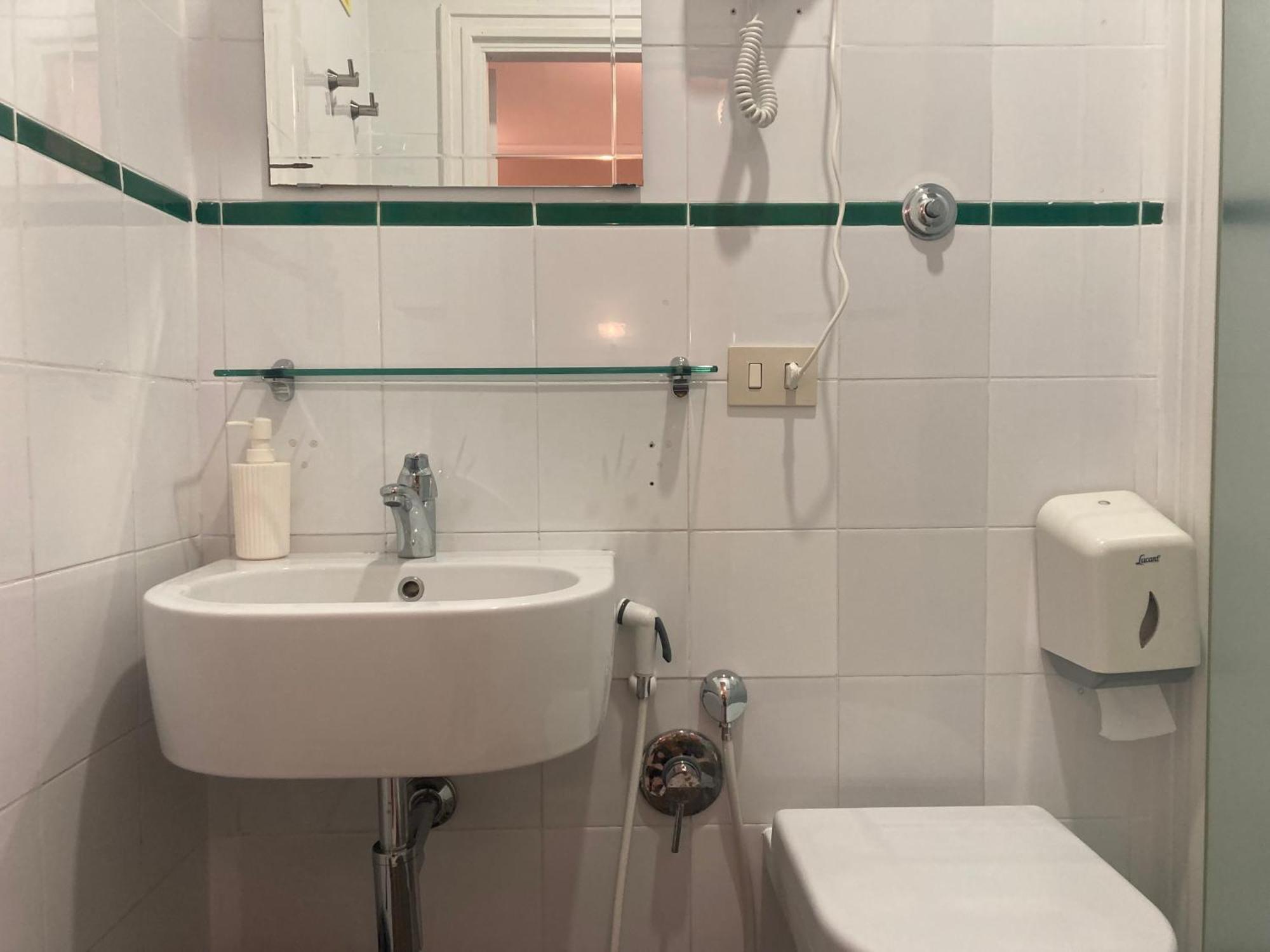Hotel Indipendenza Róma Kültér fotó